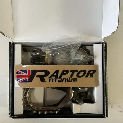 Raptor Titanium Edge Custom Kawasaki lowered foot pegs 10mm down 5mm back