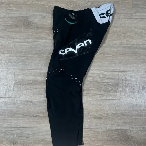 Seven Zero staple pants black size 36