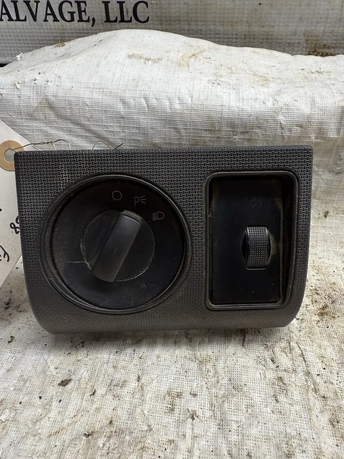 OEM 2008 Ford F250 Headlight Switch