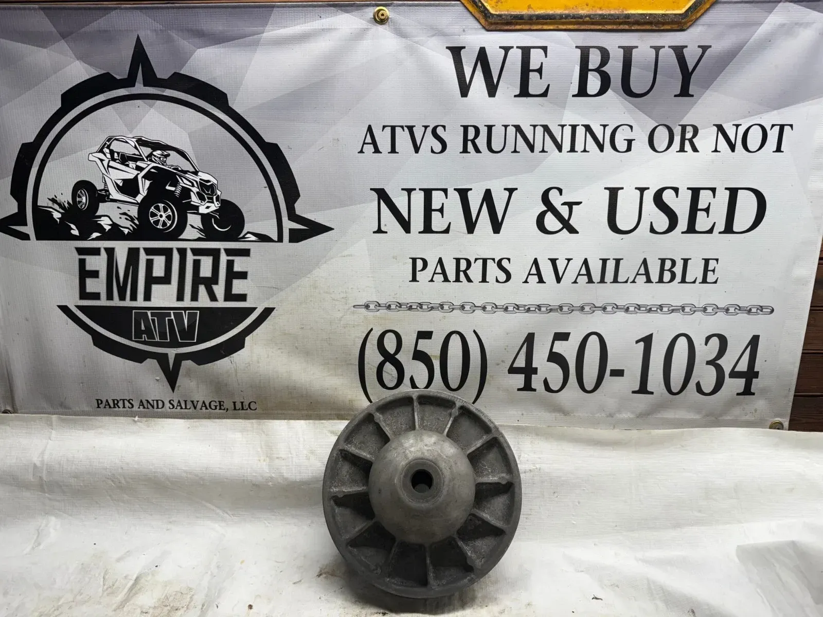 OEM 03 POLARIS MAGNUM 330 SECONDARY DRIVEN CLUTCH 1322337