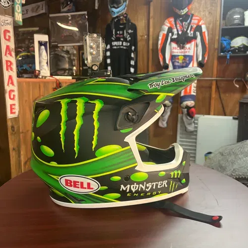 Bell Helmets - Size M