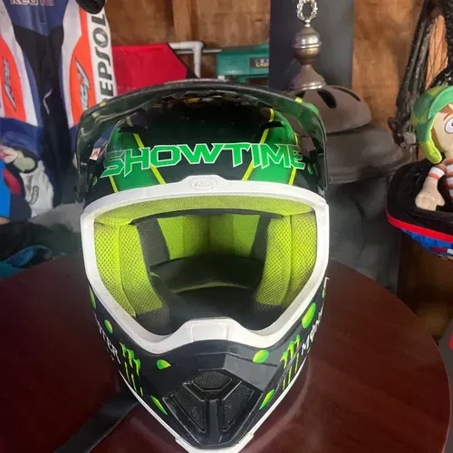 Bell Monster Helmet 