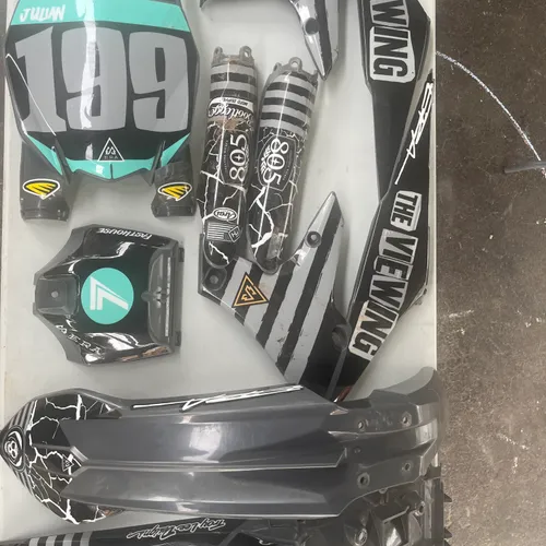 Complete Plastic Kit For Yz250f