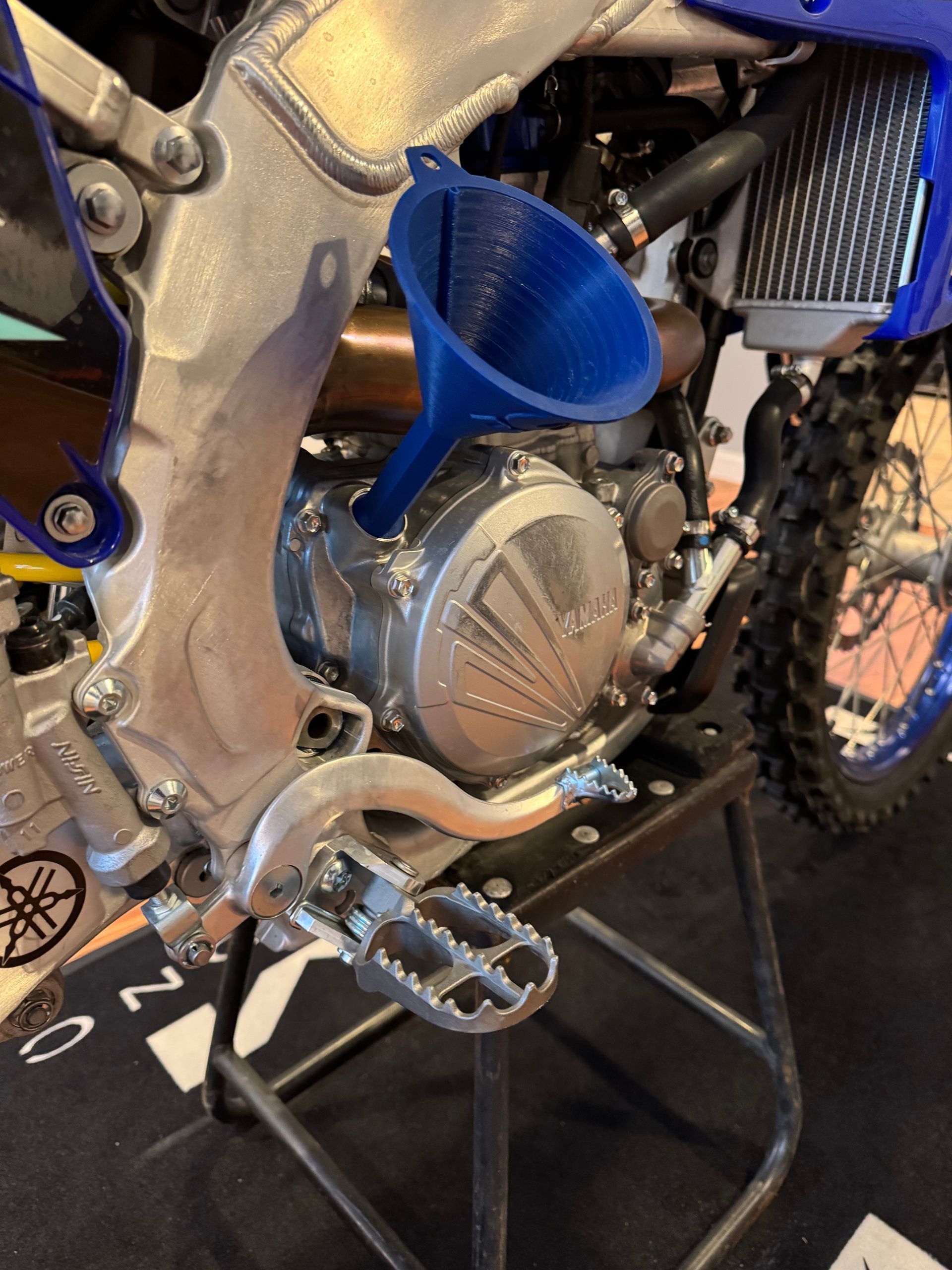 Threaded Oil Fill Funnels