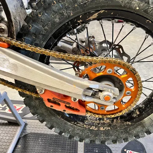 KTM85SX アルミリムフロント19 ／ リア 16 ラージ 新車外し未使用 KTM85SX アルミリムフロント19 ／ リア 16 ラージ 新車外し未