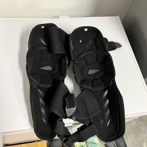 Leatt Knee Braces