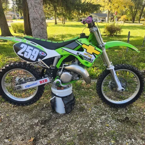 2000 Kx125 