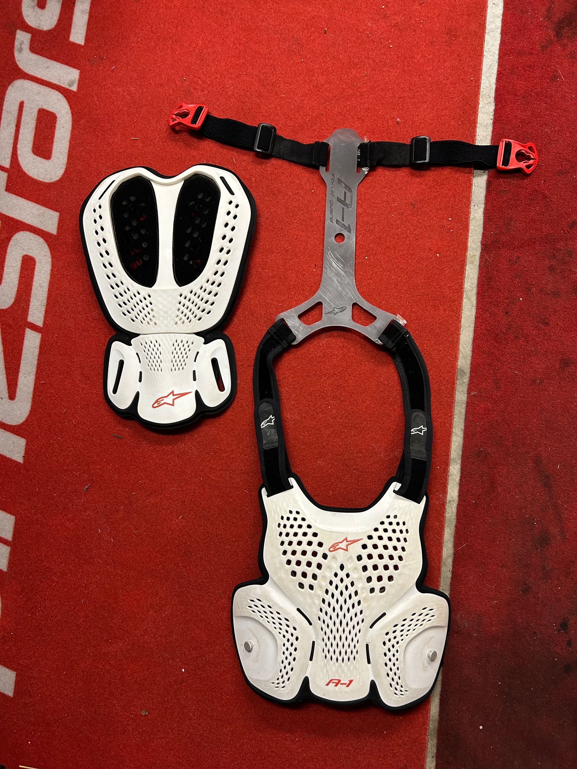 Alpinestars A-1 Roost Guard 