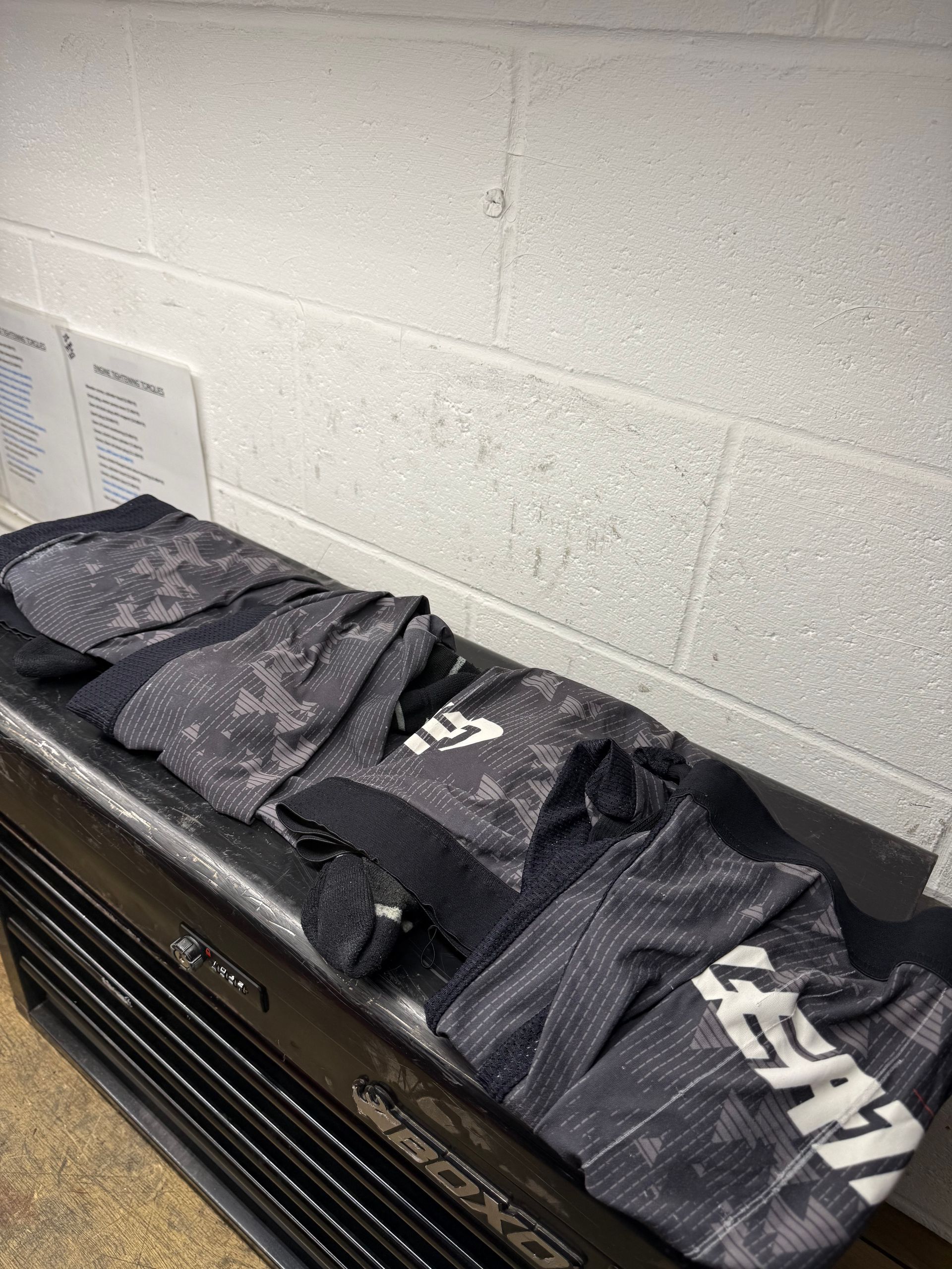 4 Pairs Of Leatt Knee Brace Socks