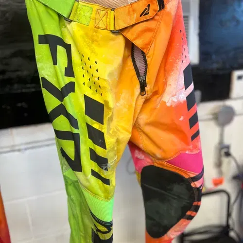 FXR Podium Gear