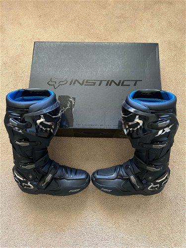 Fox Instinct Boots Size 11