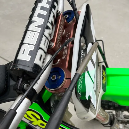 2002 KX125