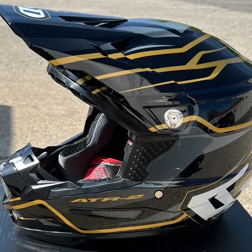 6D ATR-2 Helmet - Phase Black/Gold - X-Large
