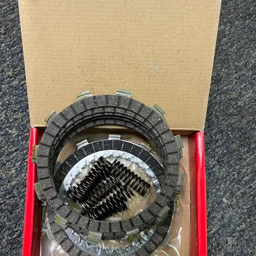 Magnum Clutch Kit - 02-21 YZ250