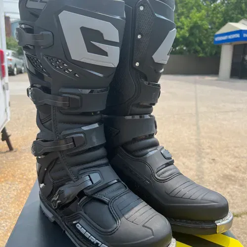 NEW Gaerne SG 22 MX Boots Black Size 13