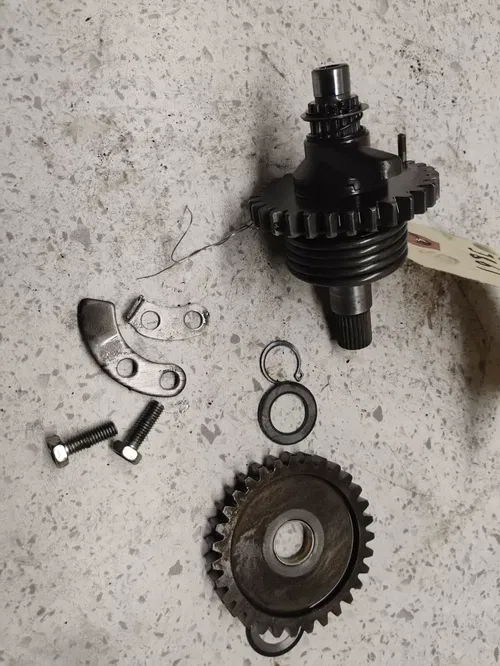 1991 85-96 KX125 KX 125 OEM Kick Start Starter Mechanism Axle Spindle Shaft Gear