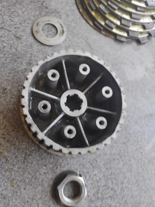 1976-1977 Suzuki RM370 1978 RM400 Clutch Basket Inner Hub Pressure Plate Disks