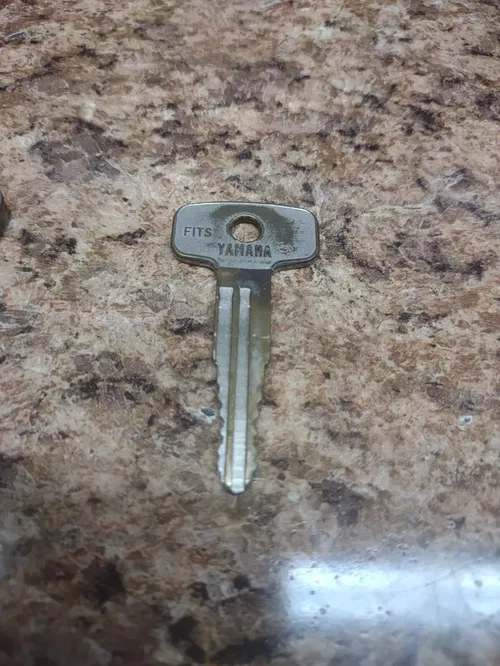 1979-1993 Yamaha Ignition Key RD FJ XV FZR XJ XS SR 400 1200 1100 1000 750 650
