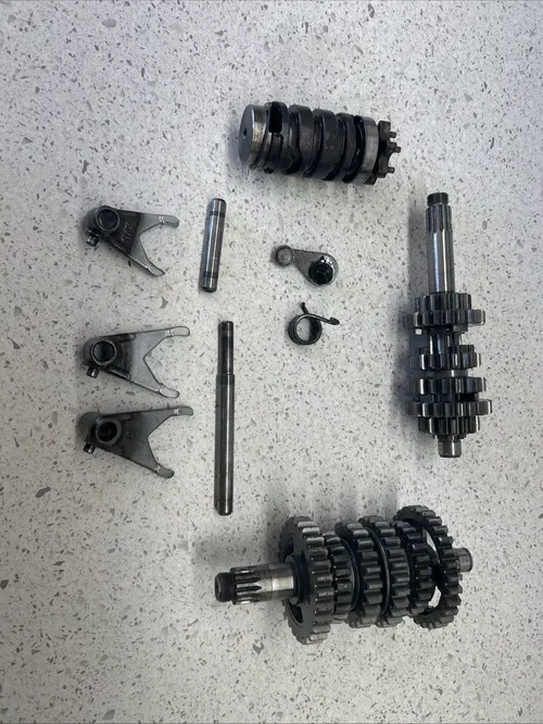 1989 Yamaha YZ125 Transmission assembly with shifting mechanism YZ 125