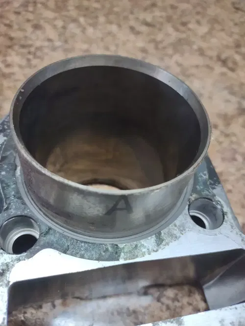 1982 1983 82 83 Yamaha XT200 Engine Motor Cylinder Jug Barrel W Piston xt 200