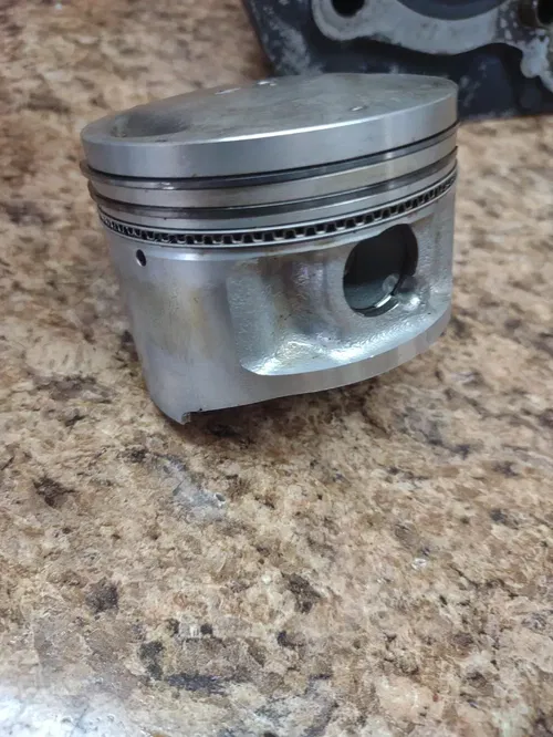 1982 1983 82 83 Yamaha XT200 Engine Motor Cylinder Jug Barrel W Piston xt 200