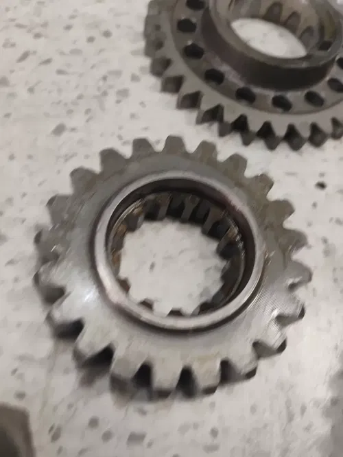1999 YAMAHA YZ400F WR400F WR 400 CRANKSHAFT DRIVE GEAR COUNTERSHAFT Balance
