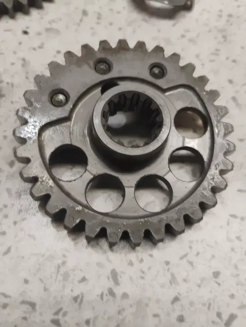 1999 YAMAHA YZ400F WR400F WR 400 CRANKSHAFT DRIVE GEAR COUNTERSHAFT Balance