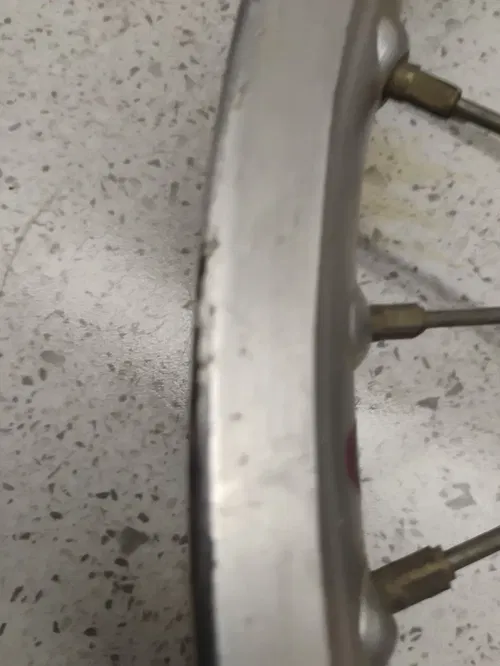 1977 77 1978 78 YAMAHA IT400 IT 400 FRONT WHEEL  RIM HUB 1975 75 MX250 MX 250