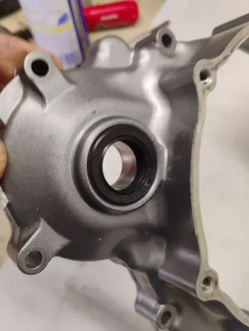 1999 1998 98 99 YAMAHA WR400F WR 400 ENGINE MOTOR INNER CLUTCH COVER