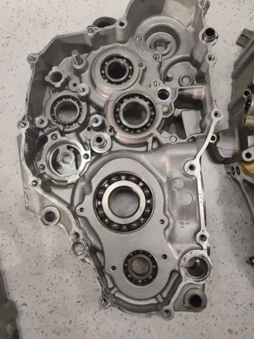 1999 yamaha wr400 yz400 yz400f LEFT RIGHT ENGINE CRANKCASE CRANK CASE Bottom End
