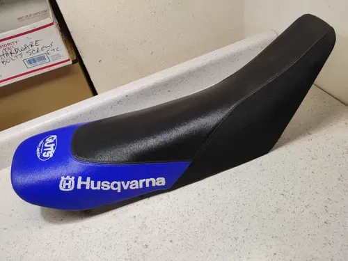 1990 90 Husqvarna 250 wxe seat saddle no rips 250wxe Wxe250 Guts Gripper Husky