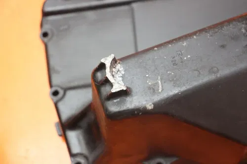 02-05 KAWASAKI NINJA ZX12R OEM ENGINE MOTOR BOTTOM OIL PAN COVER