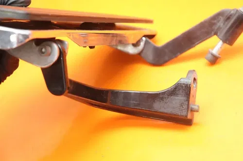 2013 HARLEY-DAVIDSON ELECTRA GLIDE OEM LEFT FRONT DRIVER FOOT STEP PEG