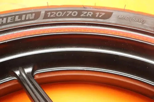 08-10 KAWASAKI NINJA ZX10R OEM FRONT WHEEL RIM W TIRE