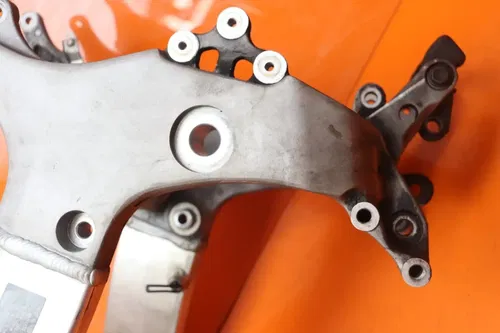 2001-2007 SUZUKI HAYABUSA OEM STRAIGHT FRAME CHASSIS RACE/STUNT ONLY