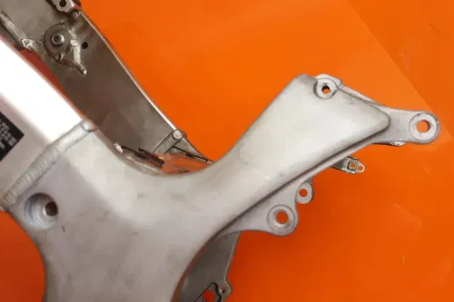 2001-2007 SUZUKI HAYABUSA OEM STRAIGHT FRAME CHASSIS RACE/STUNT ONLY