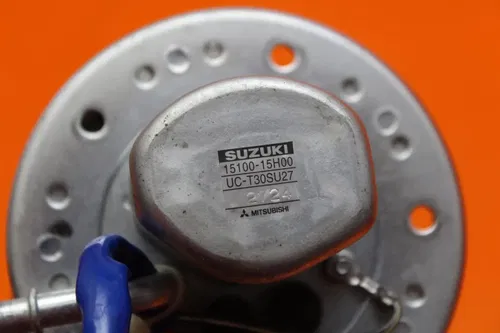 2008-2012 SUZUKI BUSA GSXR1300R OEM FUEL PUMP GAS PETROL SENDER UNIT