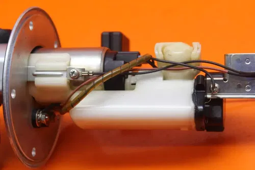 2008-2012 SUZUKI BUSA GSXR1300R OEM FUEL PUMP GAS PETROL SENDER UNIT