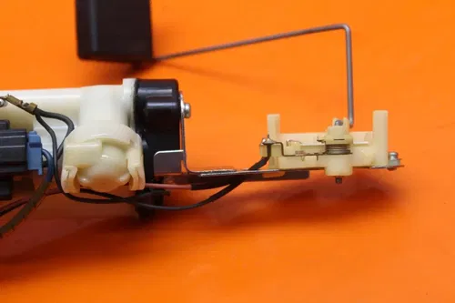 2008-2012 SUZUKI BUSA GSXR1300R OEM FUEL PUMP GAS PETROL SENDER UNIT