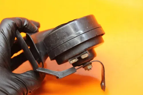 2001 2002 SUZUKI GSXR 1000 MOCC HORN SIGNAL 38500-08F10 *510HZ*