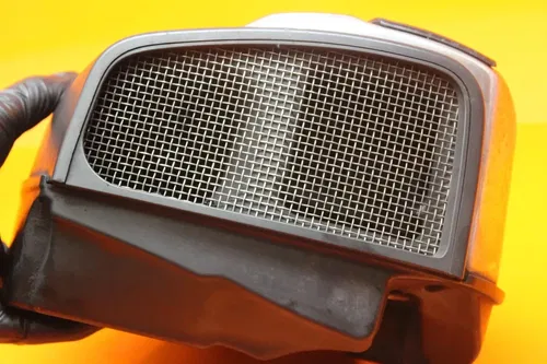 2017 HARLEY-DAVIDSON STREET GLIDE FLHXS OEM AIR CLEANER FILTER BOX 29000120