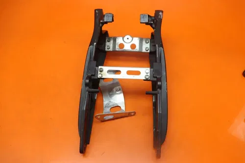 06-07 SUZUKI GSXR 600 750 OEM REAR SUBFRAME RAILS