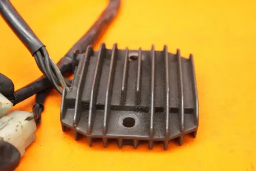 03-06 KAWASAKI NINJA ZX6R OEM RECTIFIER VOLTAGE REGULATOR