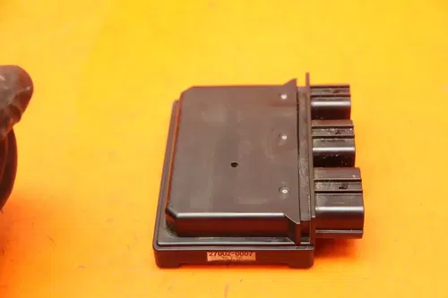 05-17 2011 KAWASAKI NINJA ZX6R OEM RELAY ASSEMBLY FUSE BOX