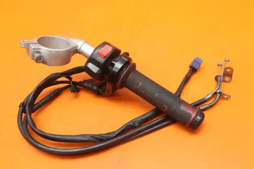2004-2008 YAMAHA YZF R1 OEM RIGHT CLIP ON HANDLEBAR W SWITCHES