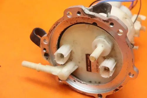 02-06 2006 YAMAHA YZF R1 OEM FUEL PUMP GAS PETROL SENDER UNIT