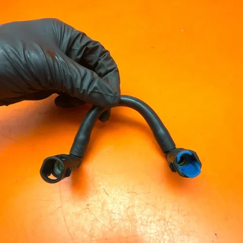 2009-2014 SUZUKI GSXR 1000 OEM FUEL HOSE GAS LINE TUBE PIPE