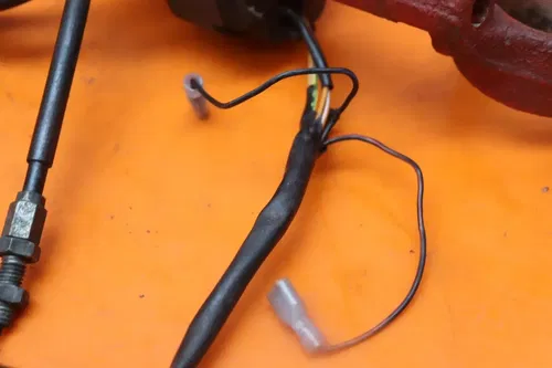 04-05 SUZUKI GSXR 600 OEM RIGHT CLIP ON HANDLEBAR W SWITCHES