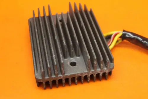 04-05 KAWASAKI NINJA ZX12R OEM RECTIFIER VOLTAGE REGULATOR 21066-0007