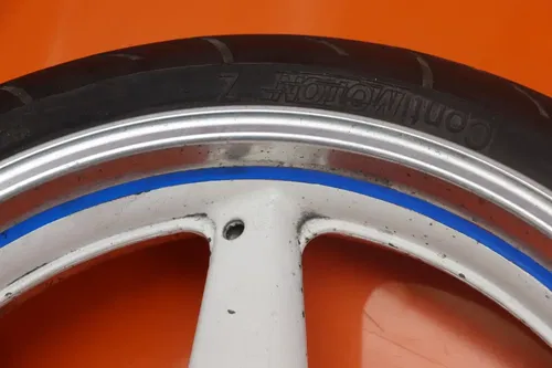 99-02 YAMAHA YZF R6 OEM STRAIGHT FRONT WHEEL RIM W TIRE